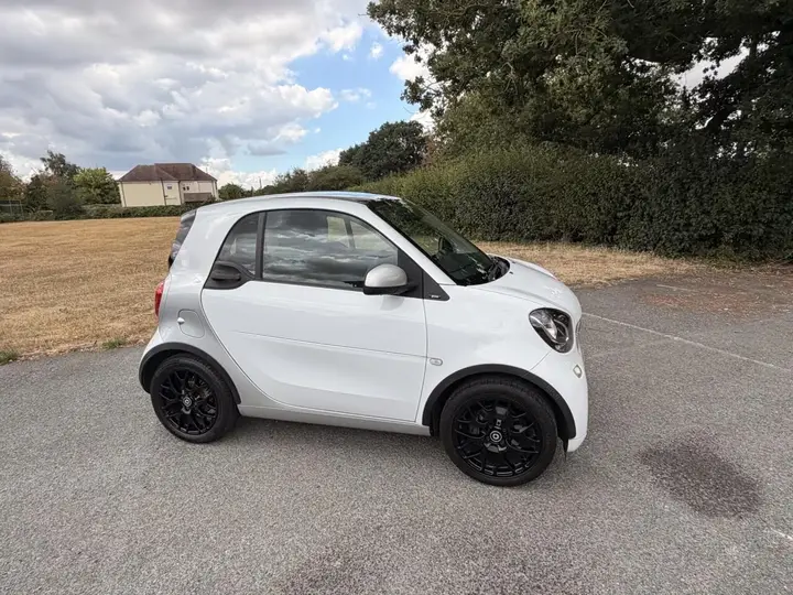 Smart Fortwo 2017 photo 4