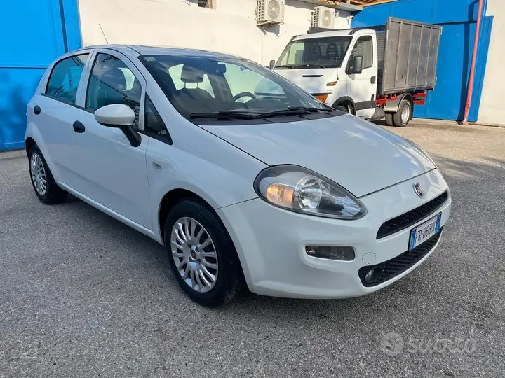 Fiat Punto 2018 photo 2