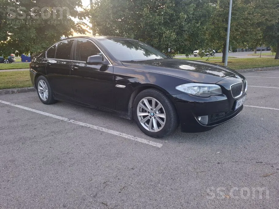 BMW 520D 2011 photo 2