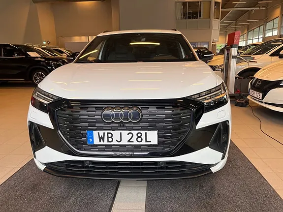 Audi Q4 E-Tron 2022 photo 3