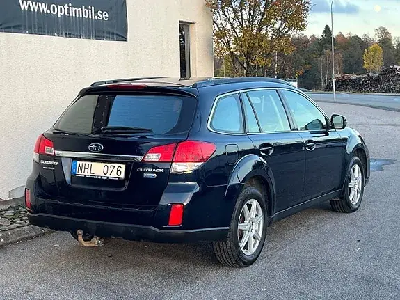 Subaru Outback 2013 photo 4