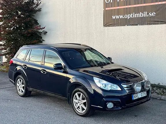 Subaru Outback 2013 photo 2