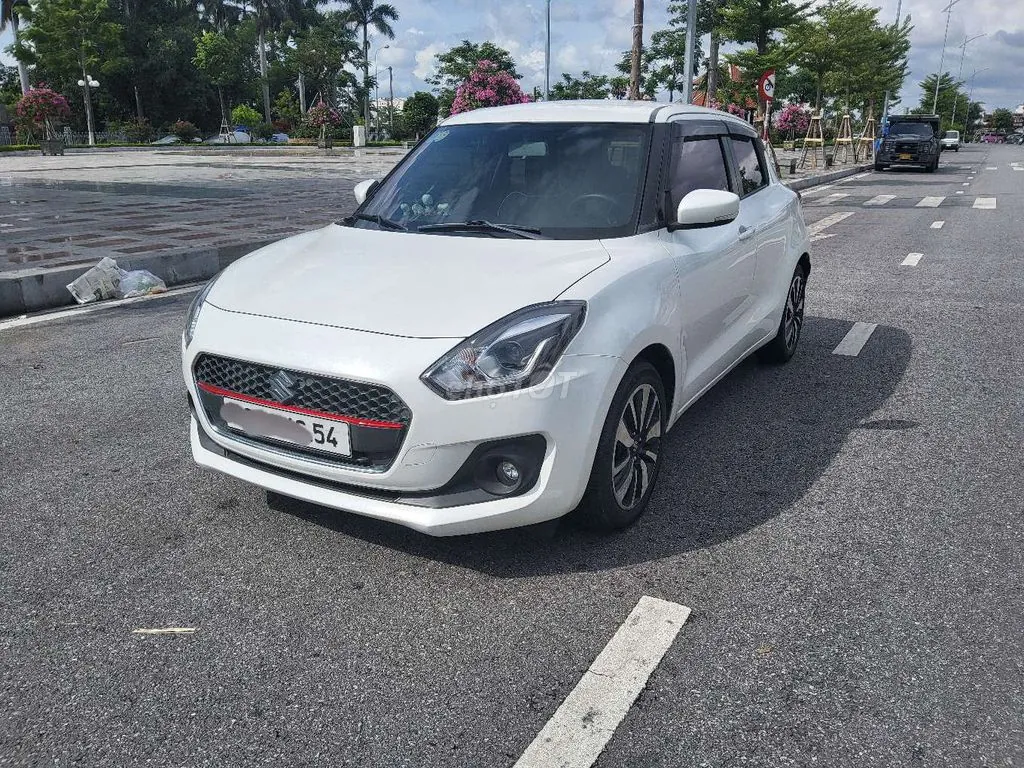 Suzuki Swift 2019 photo 2