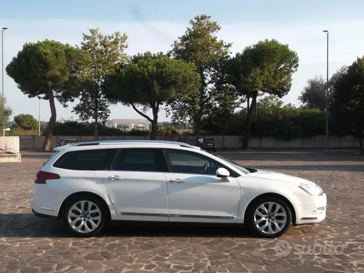 Citroen C5 2011 photo 5