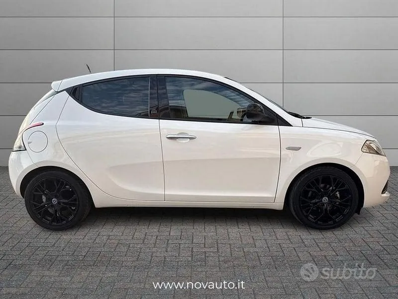 Lancia Ypsilon 2021 photo 3