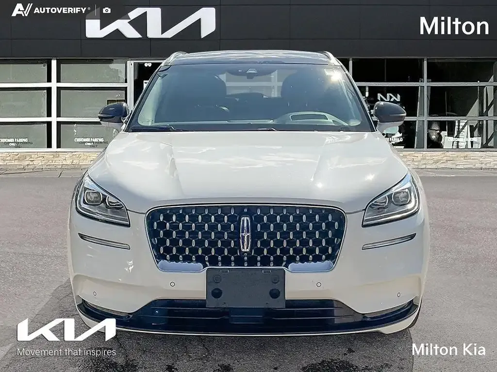 Lincoln Corsair 2022 photo 2