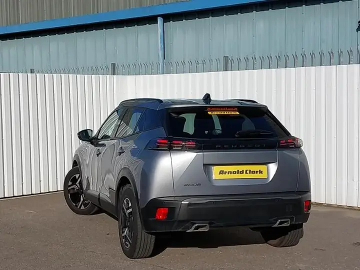 Peugeot 2008 2024 photo 2