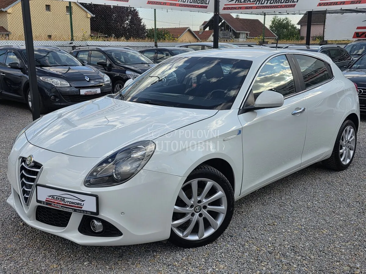Alfa Romeo Giulietta 2015 photo 3