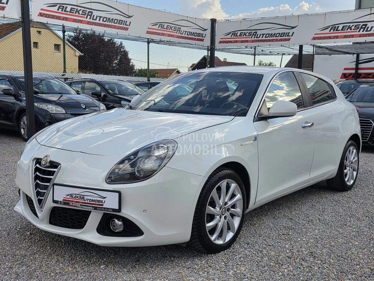 Alfa Romeo Giulietta 2015 photo 4