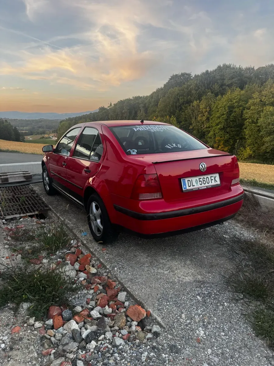 Volkswagen Bora 2002 photo 2