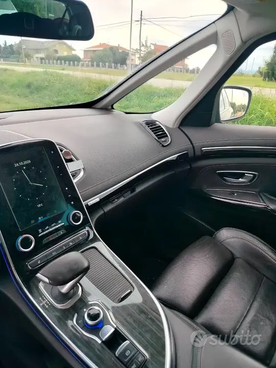 Renault Espace 2016 photo 5