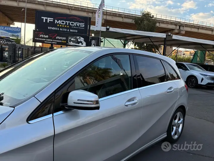 Mercedes-Benz B-Class 2012 photo 5