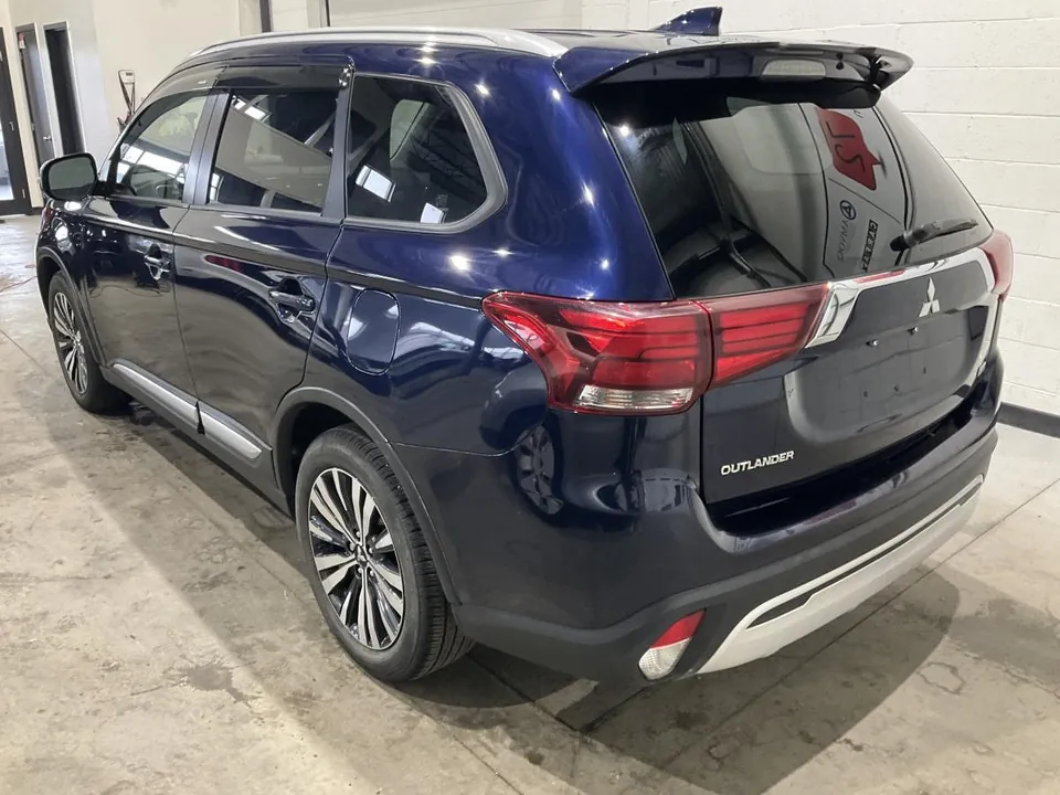 Mitsubishi Outlander 2020 photo 2