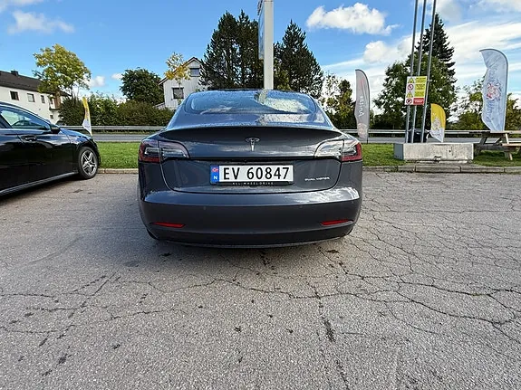 Tesla Model 3 2019 photo 3