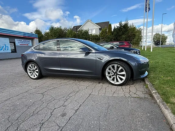 Tesla Model 3 2019 photo 2