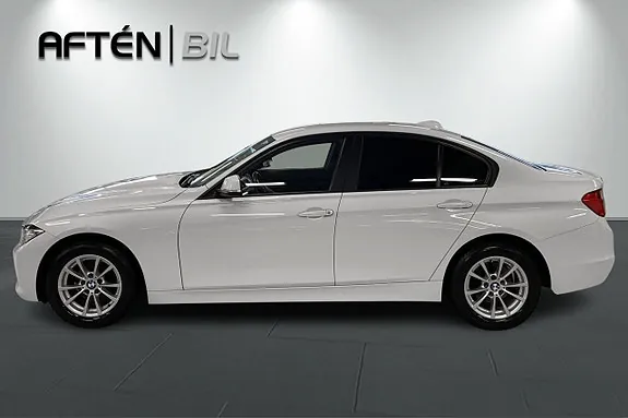BMW 318D 2013 photo 4