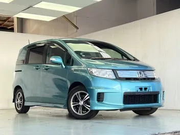 Honda Mobilio 2012 photo 2