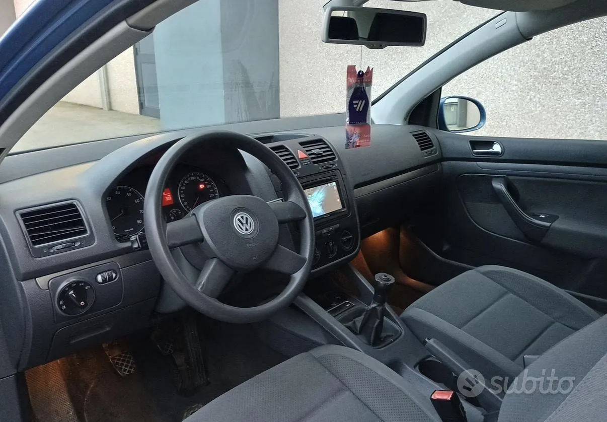 Volkswagen Golf 2005 photo 3