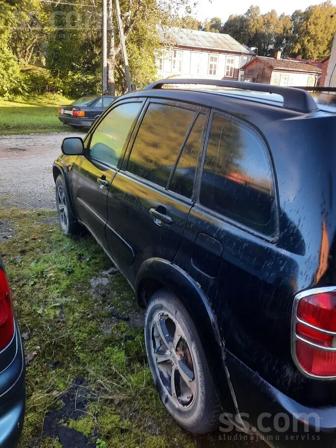 Toyota Rav 4 2003 photo 4