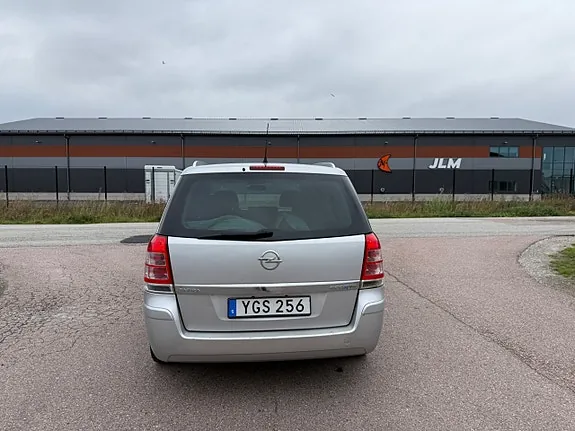 Opel Zafira 2013 photo 3