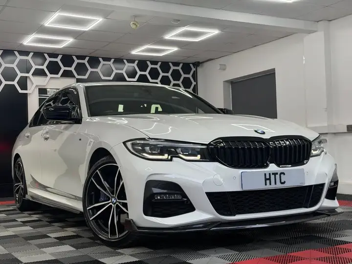 BMW 3 Series 2019 photo 4