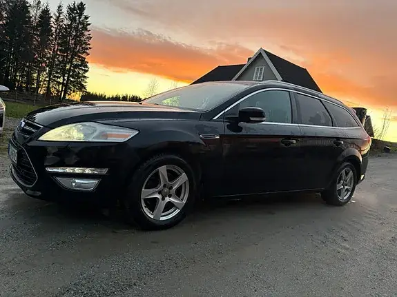 Ford Mondeo 2013 photo 2