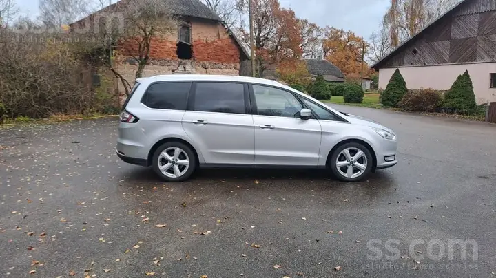 Ford Galaxy 2017 photo 4