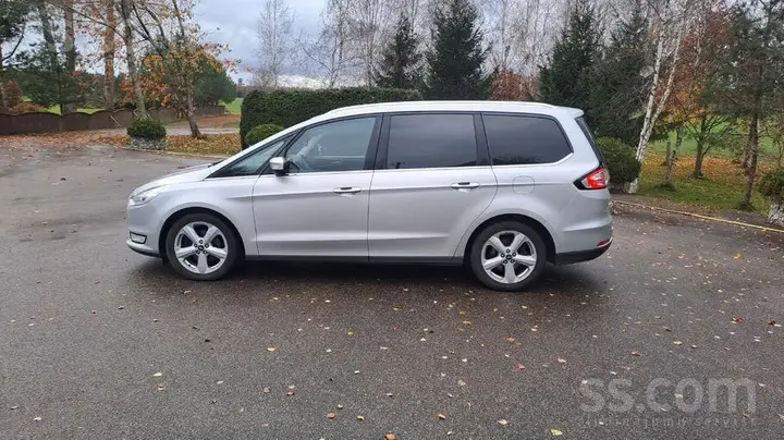 Ford Galaxy 2017 photo 3