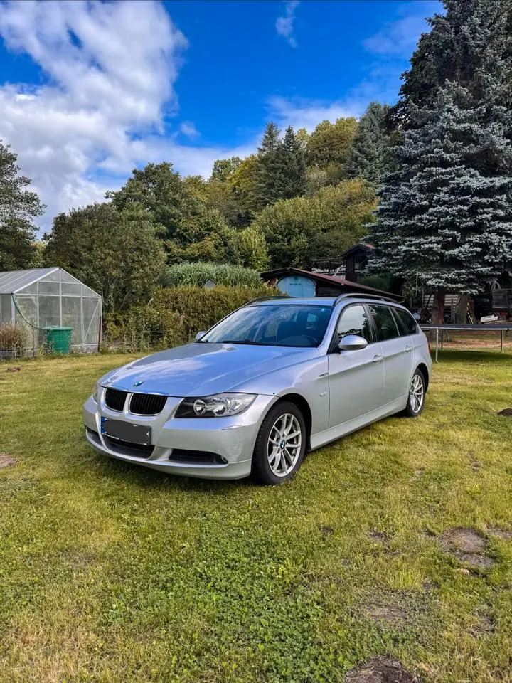 BMW 318I