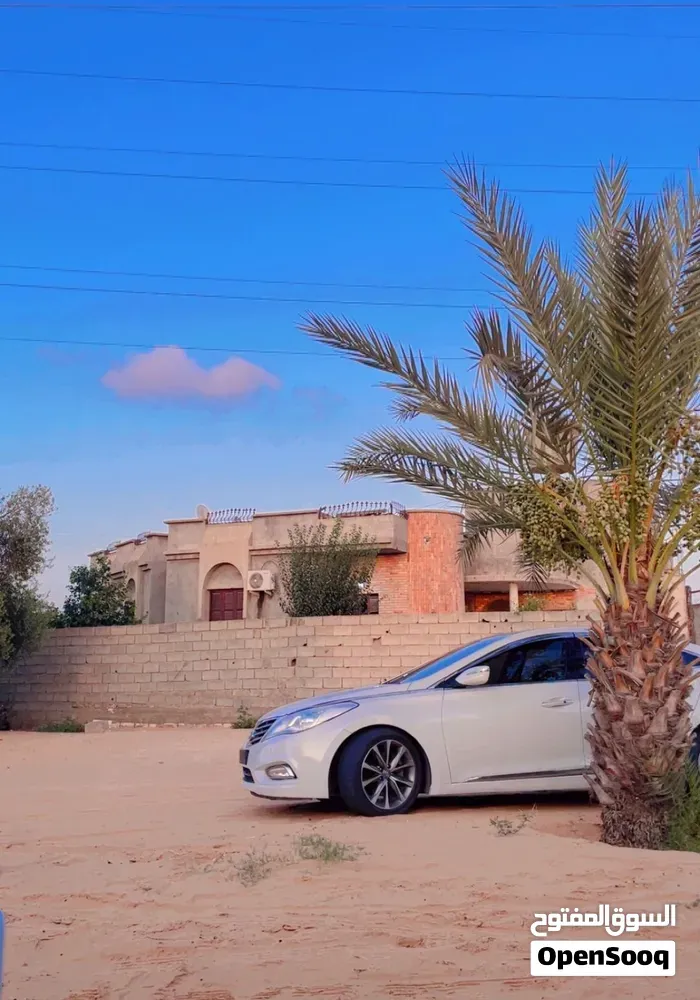 Hyundai Grandeur 2012 photo 2