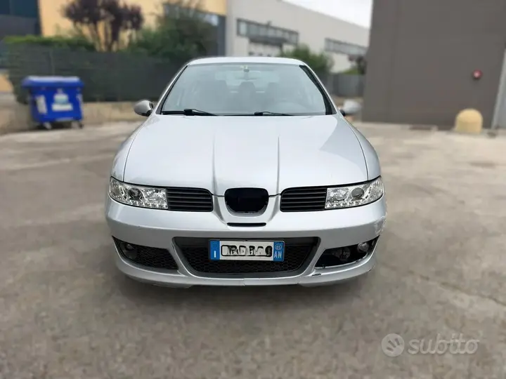 Seat Leon 2005 photo 2