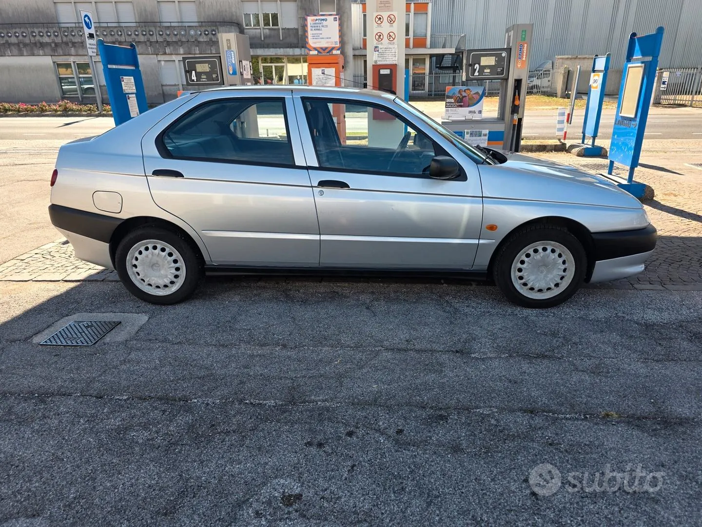 Alfa Romeo 146 1998 photo 3