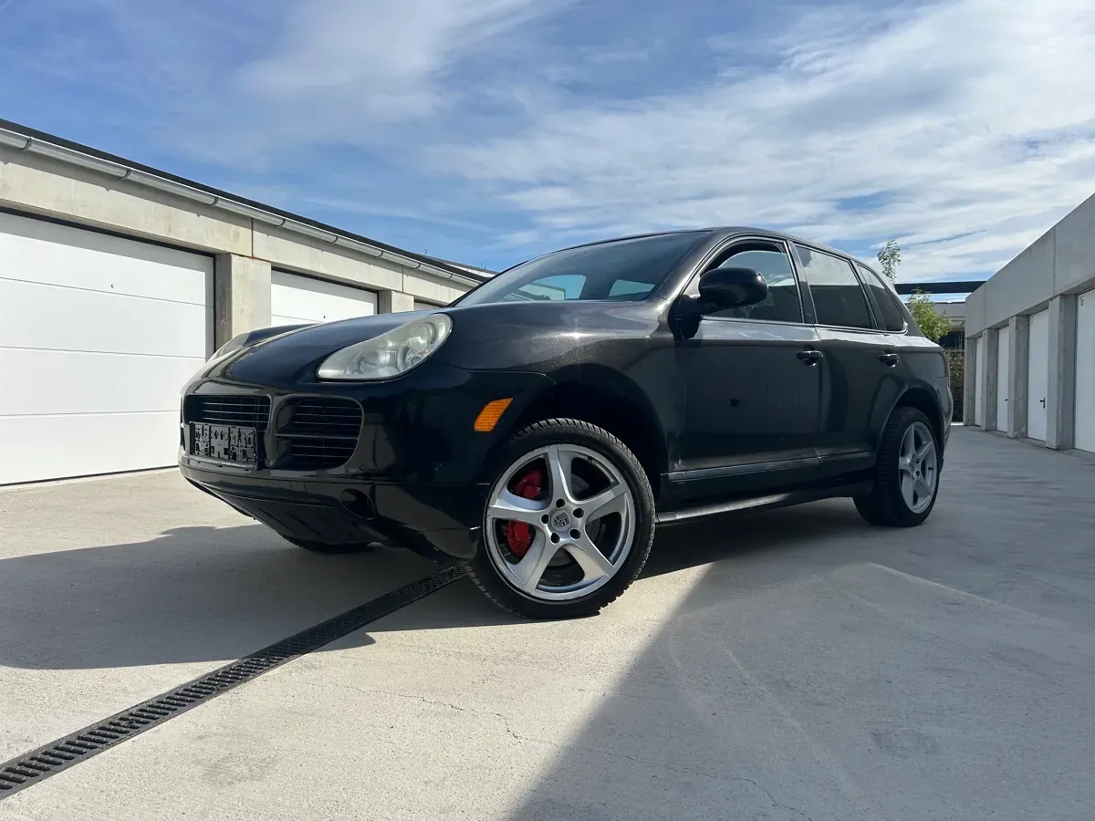 Porsche Cayenne 2006 photo 2
