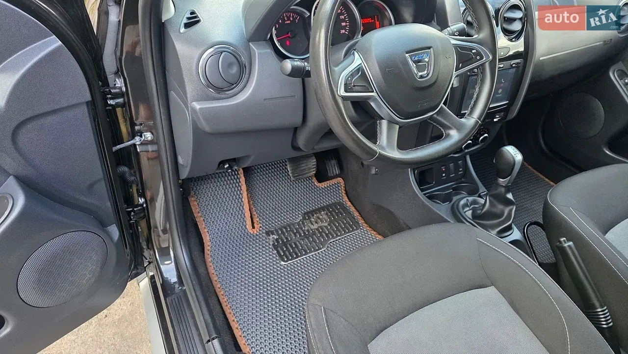 Dacia Duster 2017 photo 3