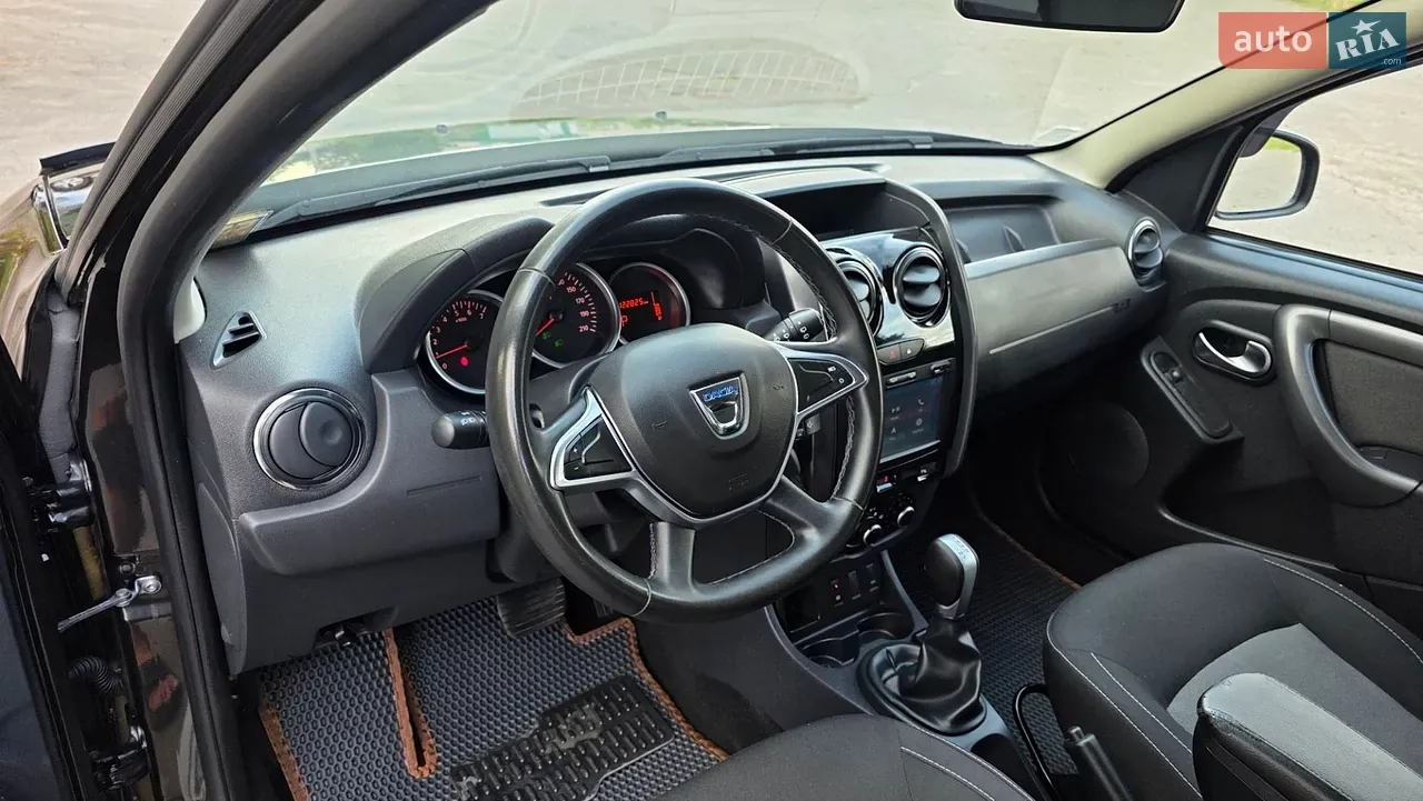 Dacia Duster 2017 photo 2