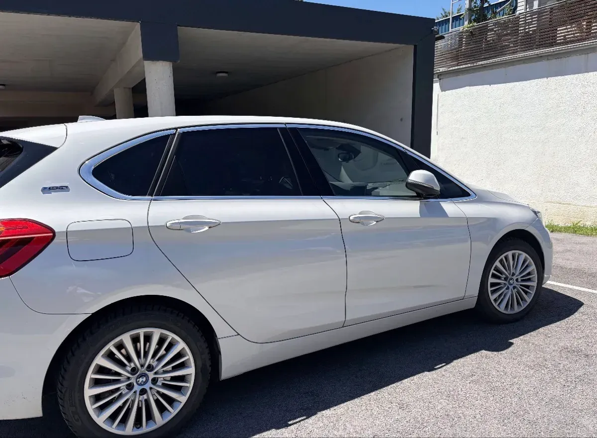 BMW 2 Series 2017 photo 2
