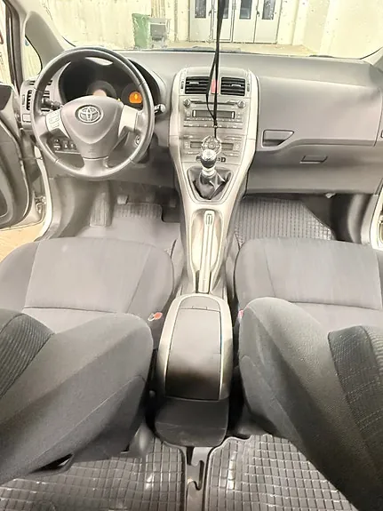 Toyota Auris 2008 photo 4