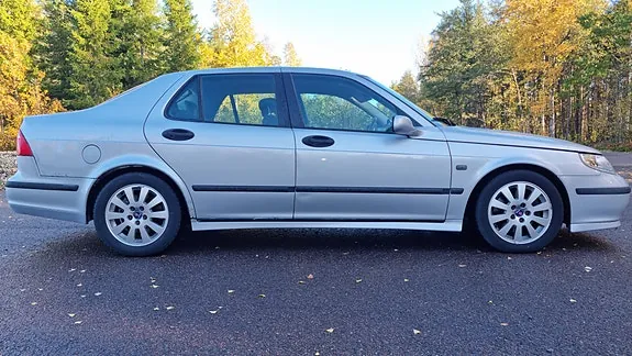 Saab 9-5 2003 photo 3