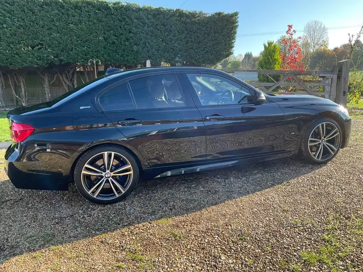 BMW 3 Series 2016 photo 4
