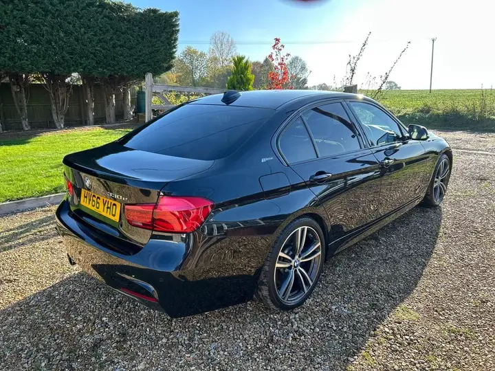 BMW 3 Series 2016 photo 3