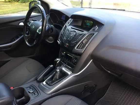 Ford Focus 2014 photo 3