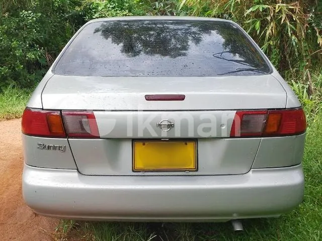 Nissan Sunny 1995 photo 3