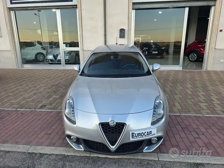 Alfa Romeo Giulietta 2016 photo 3