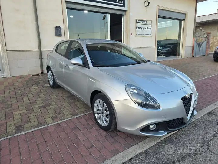 Alfa Romeo Giulietta 2016 photo 5