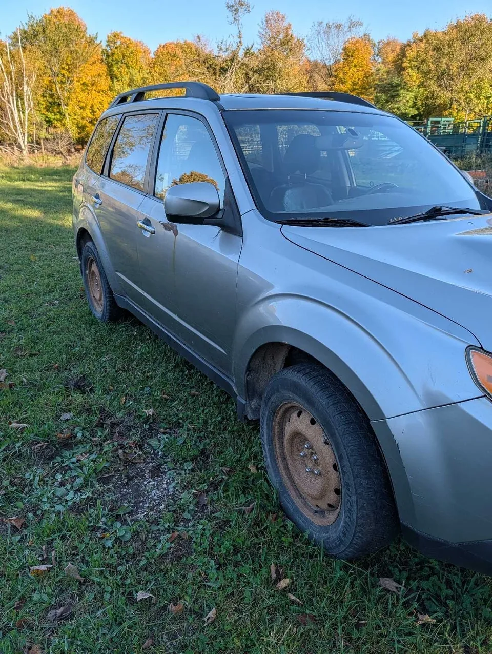 Subaru Forester 2010 photo 2