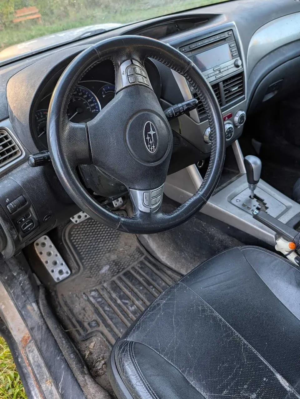 Subaru Forester 2010 photo 3