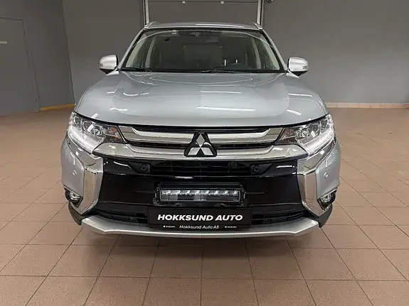 Mitsubishi Outlander 2017 photo 4