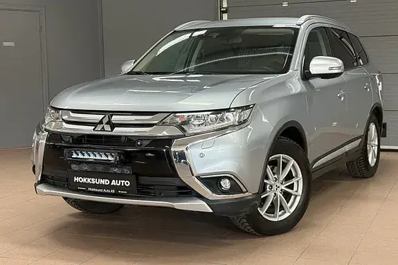 Mitsubishi Outlander 2017 photo 2