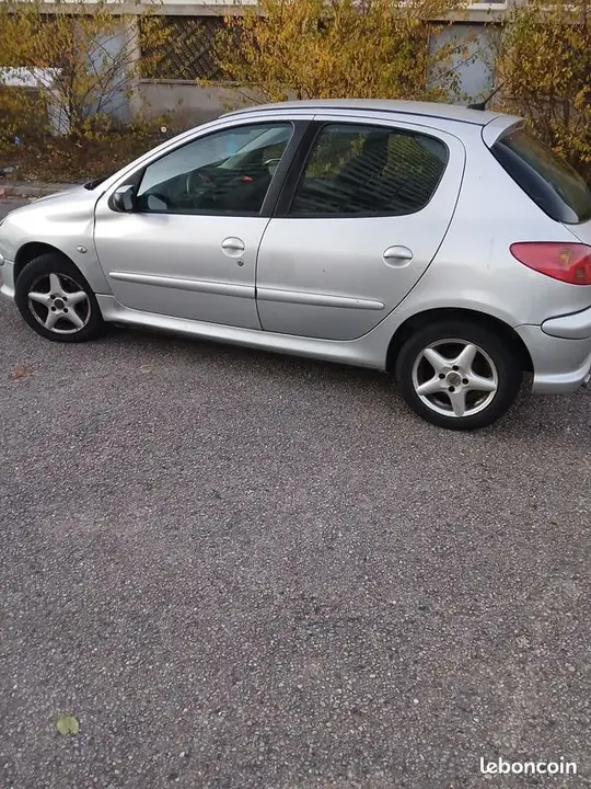 Peugeot 206