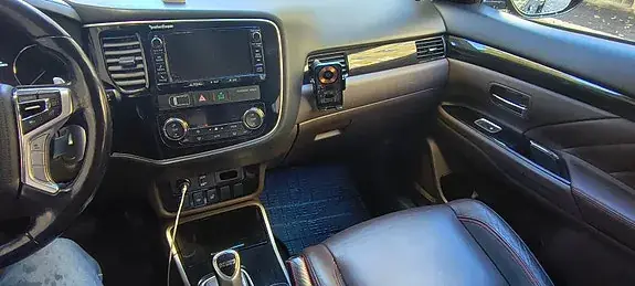 Mitsubishi Outlander 2016 photo 3